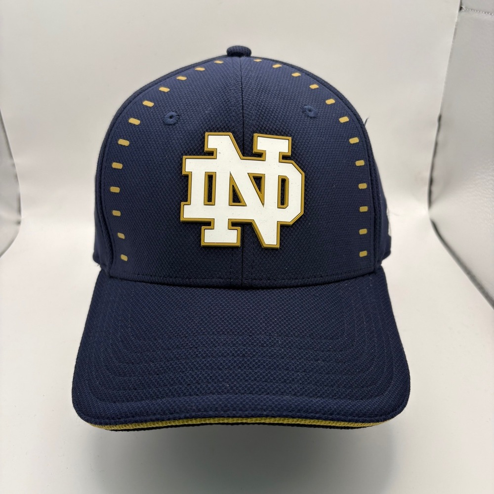 Under Armour Notre Dame Fighting Irish Hat Navy Blue Gold Adjustable OSFA‎ Cap